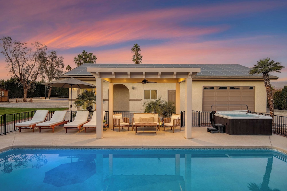 Pool, Sports Court, Game Garage, Fire Pit, & Casita Olivano Ranch by Avantstay
