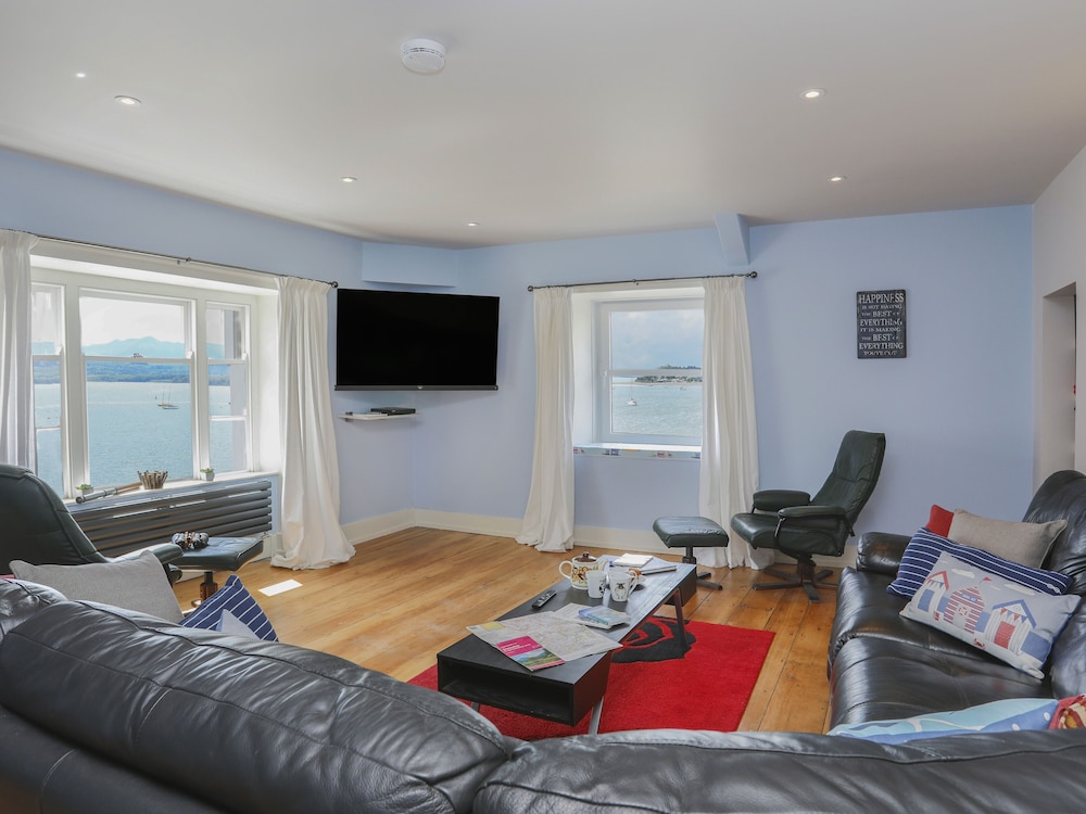 Gadlys House - Beau View view 2