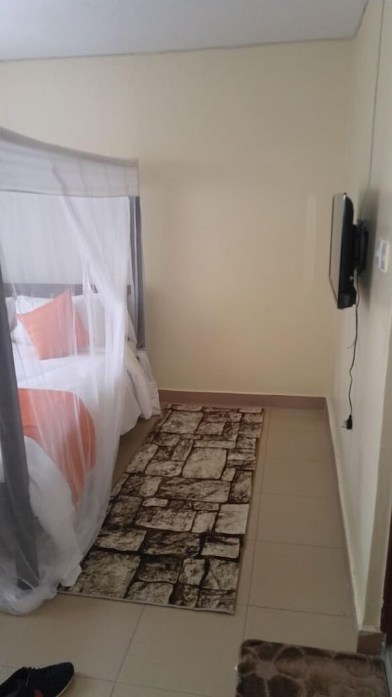 Chayil Suites Langata view 5