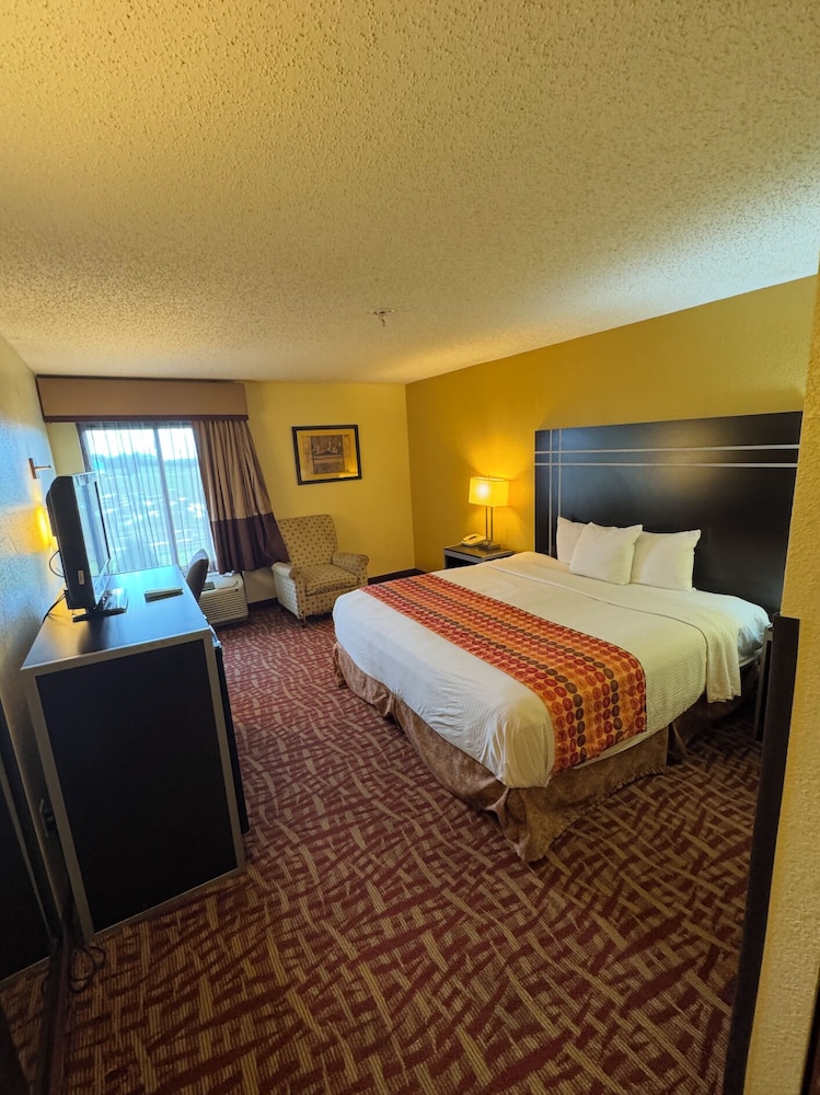 CASINO INN & SUITES TUNICA RESORTS