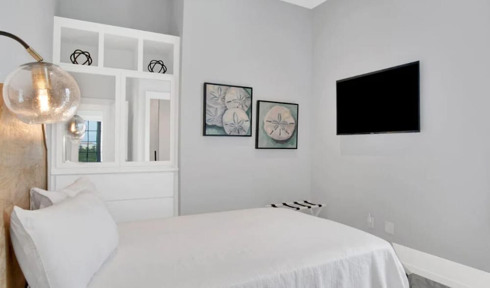 Sea La Vie at Eleanor Beach