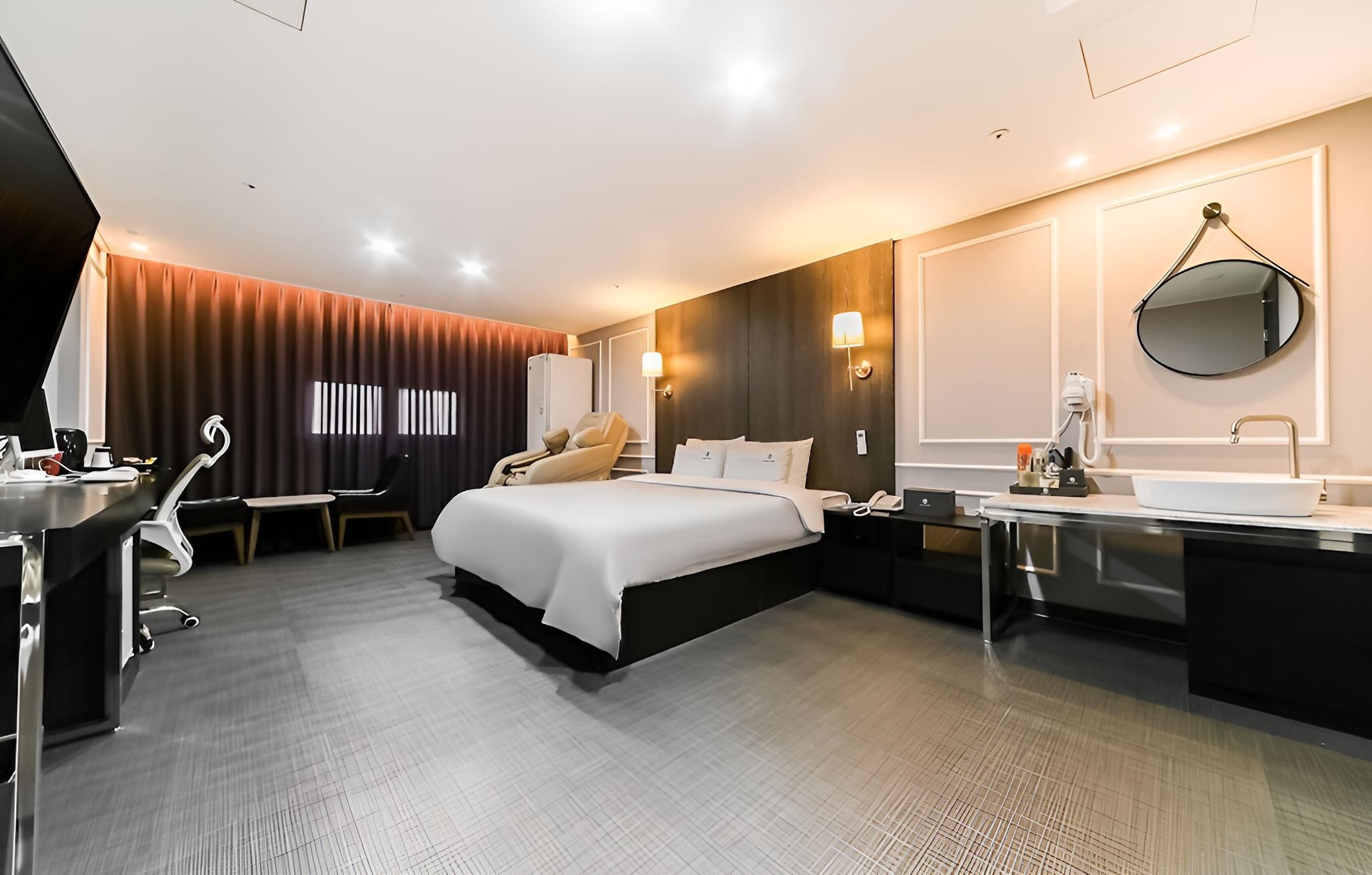 Changwon Boutique Hotel Gung view 2