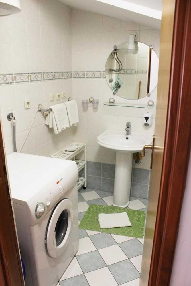 Apartments Pansion Franka 3