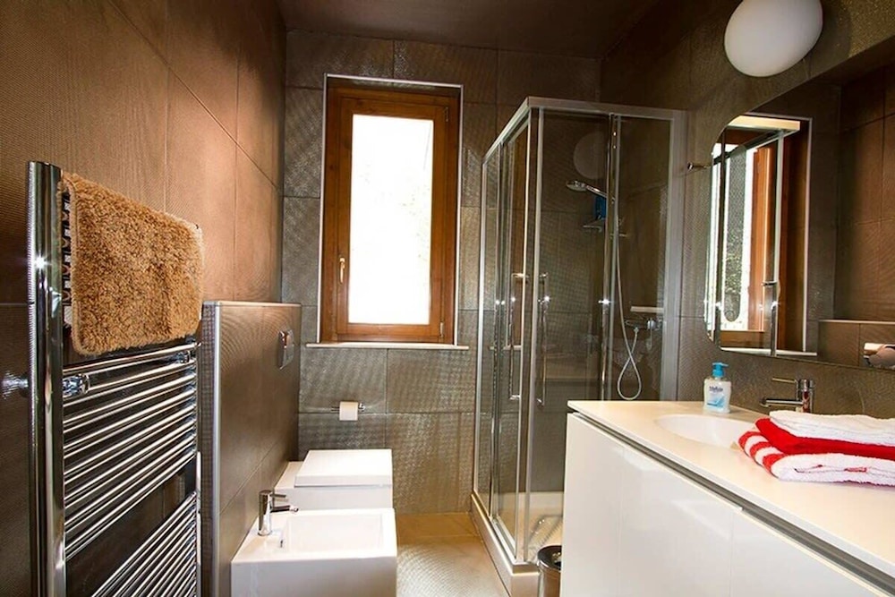 Stunning 1 bed Lake Maggiore Apartment