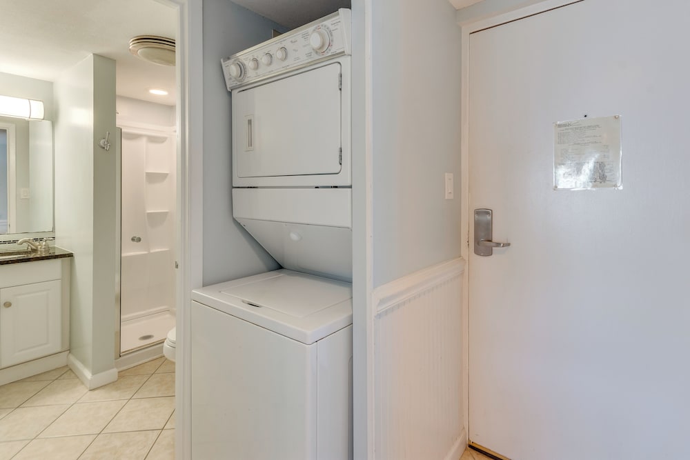 Access to 4 Pools: Oceanfront Orange Beach Condo