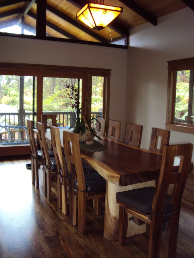 Volcano Rainforest Lodge