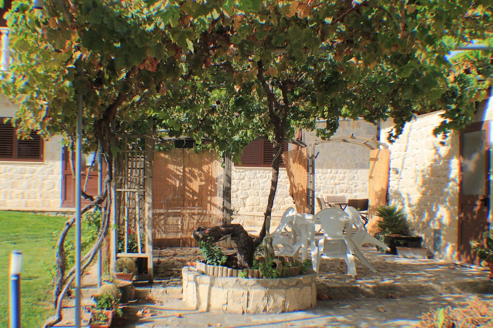 Ancient Farmhouse in Sicily view 4