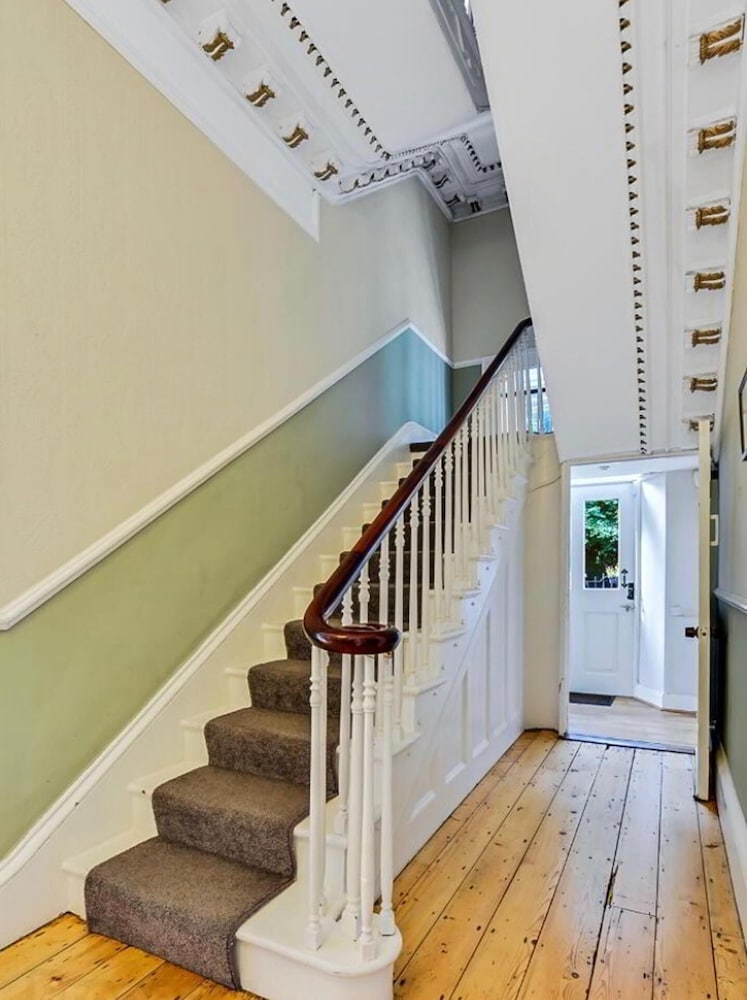 Fabulous 6 Bedroom Victorian Period House