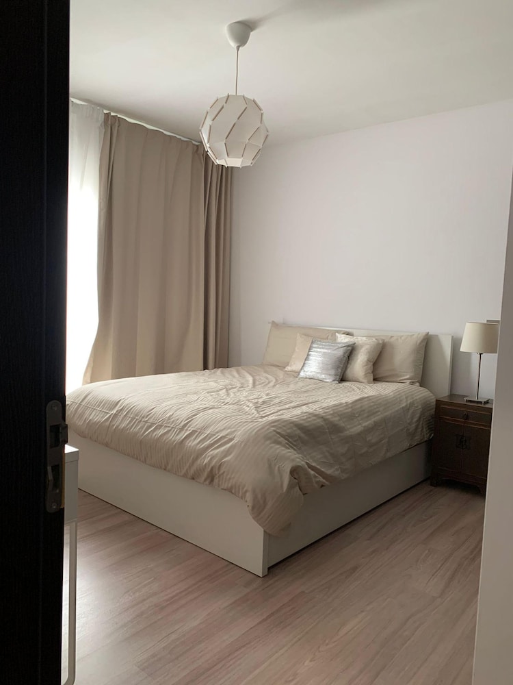 Modern Flat Near Lisbon