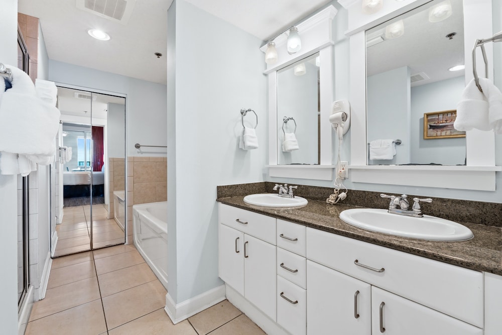 Grand Panama Beach Resort by Panhandle Getaways