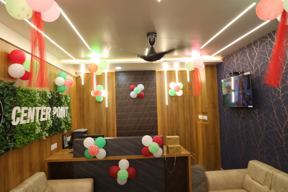 HOTEL CENTER POINT GUEST HOUSE
