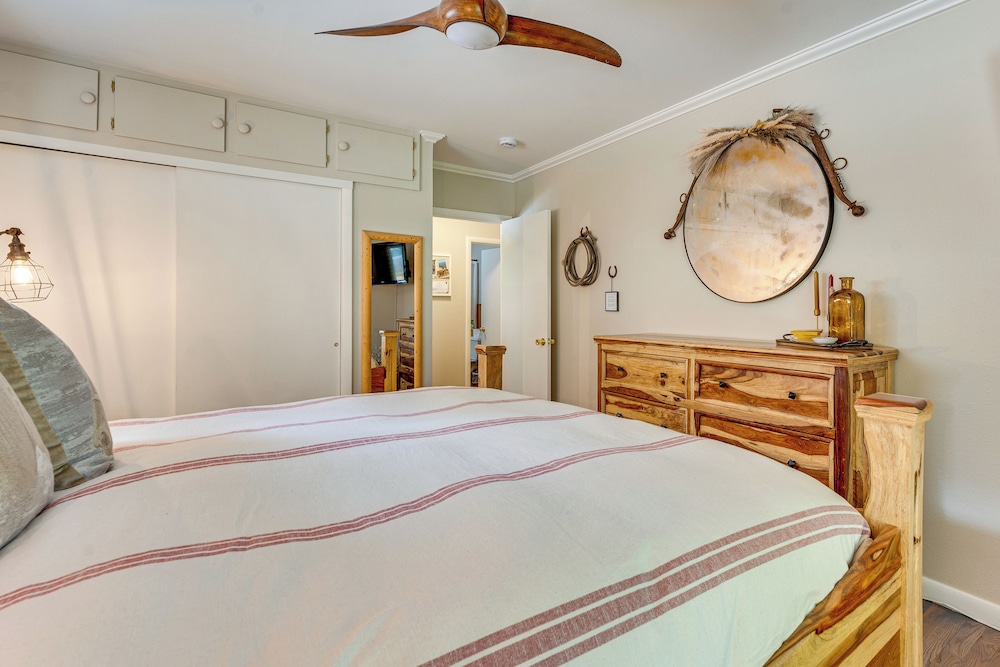 Private Hot Tub - Riverfront Cabin In Estes Park!