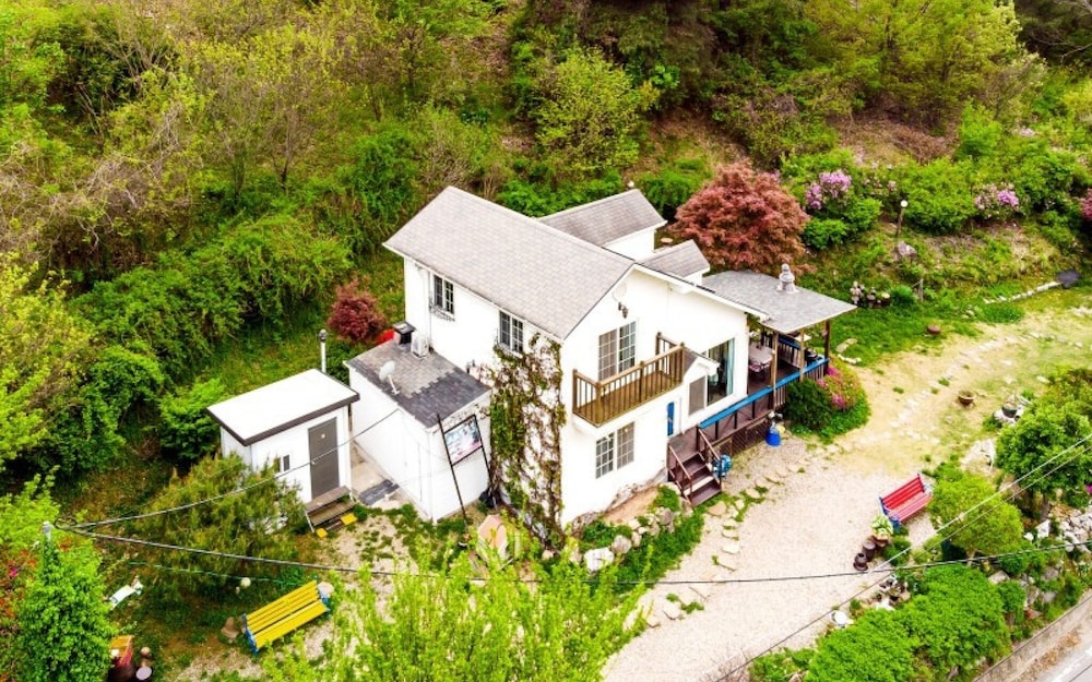 Geumsan Riverville Pension view 5