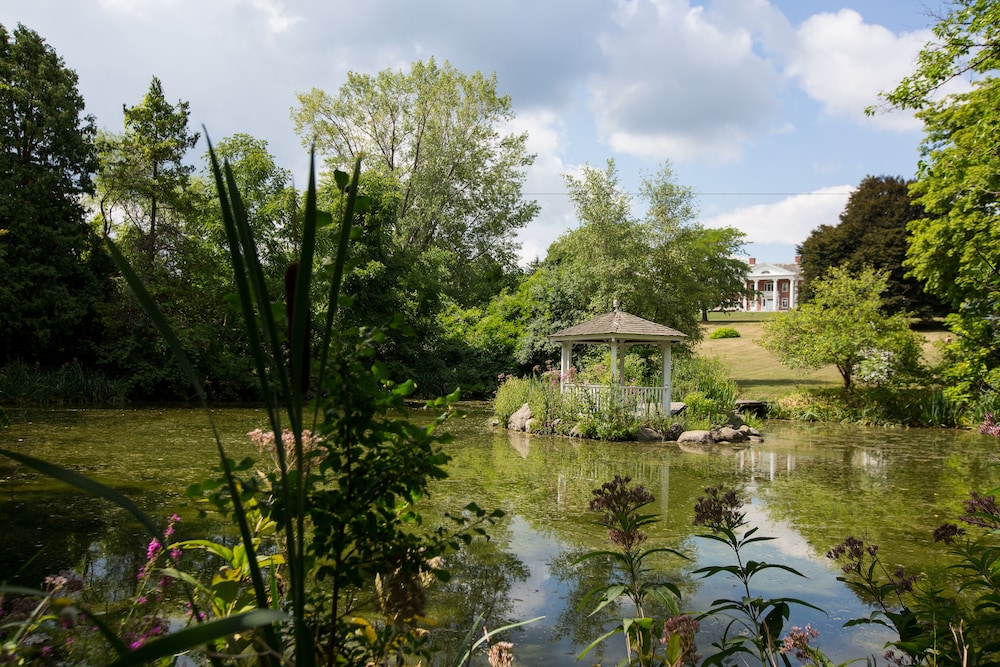 White Springs Manor a Belhurst Property