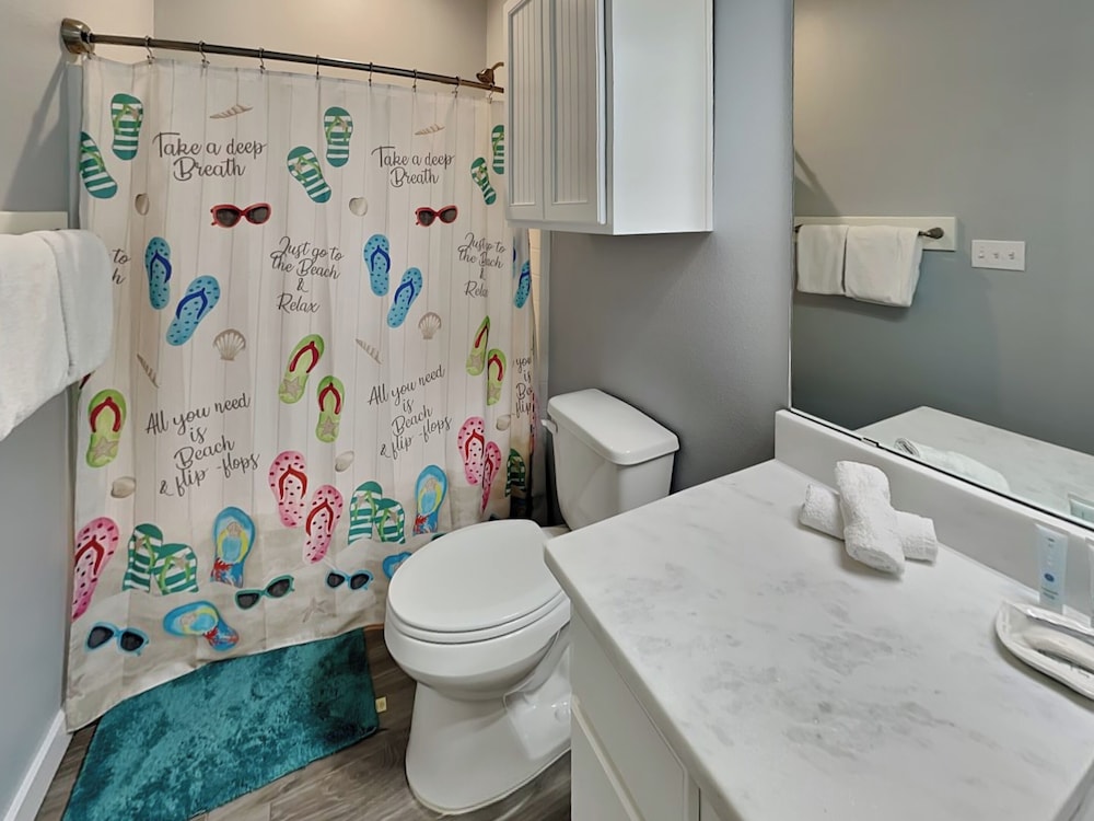 Port A's Flip Flops & Pop Tops by Silver Sands Vacation Rentals