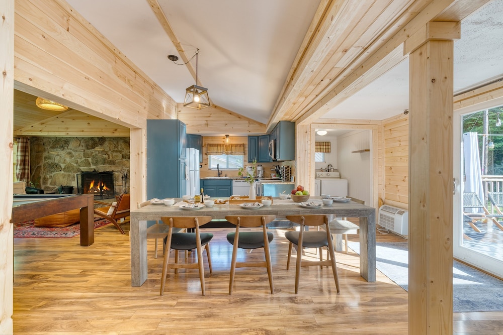 The Rustic Cottage by Avantstay Hot Tub Fire Pit Pool Table 5mins to Town