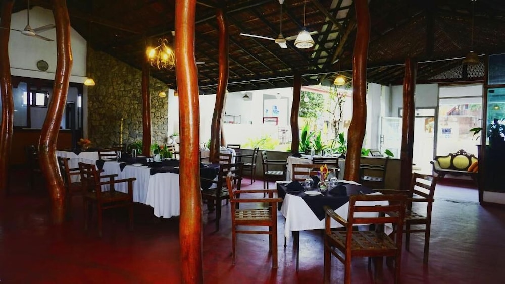 Habarana INN