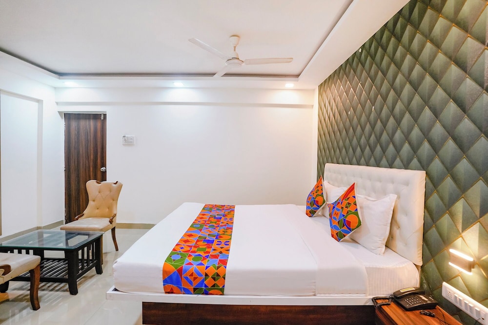 Fabhotel Arsh Executive Inn