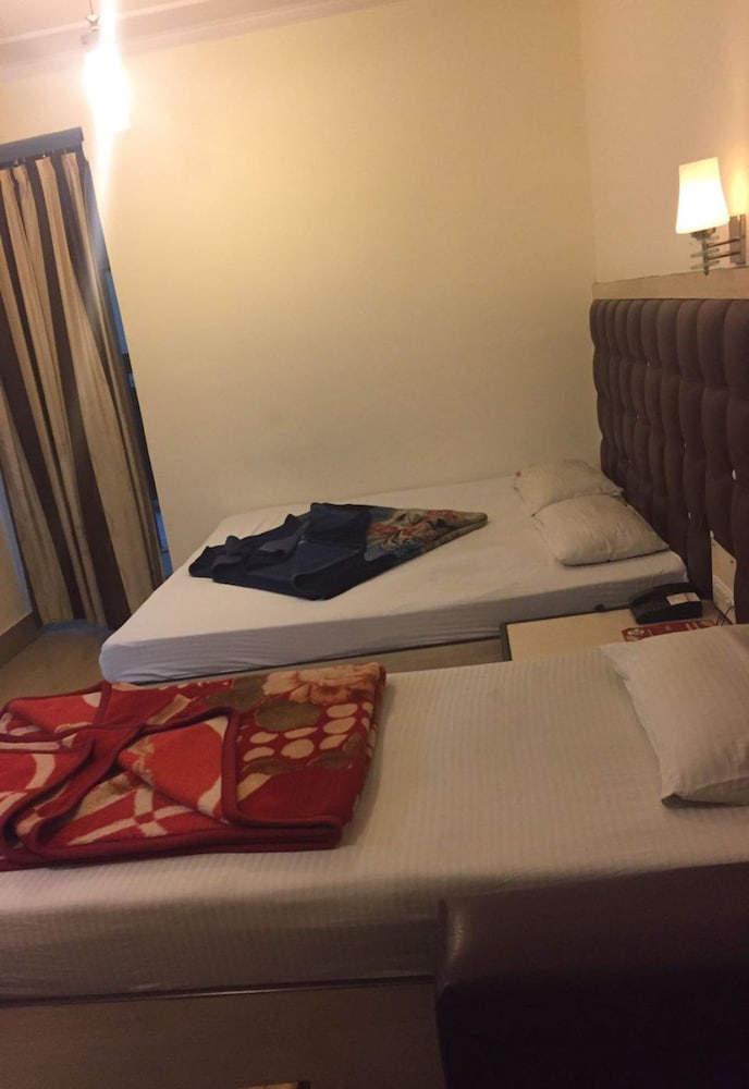 ADB Rooms Hotel India International Dx