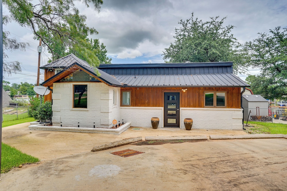 Possum Kingdom Lake House w/ Private Dock & Views