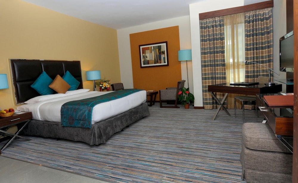Abu Dhabi Vacations - Phoenix Plaza Hotel Apartments - Property Image 49