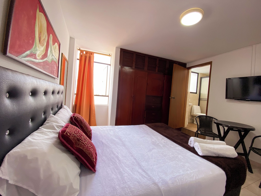 Hostal CaliView Inn
