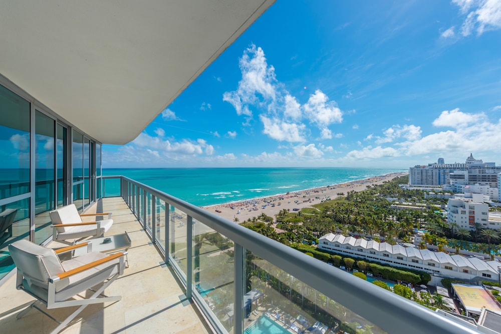 Luxury Vacation Rentals at The Setai by LRMB