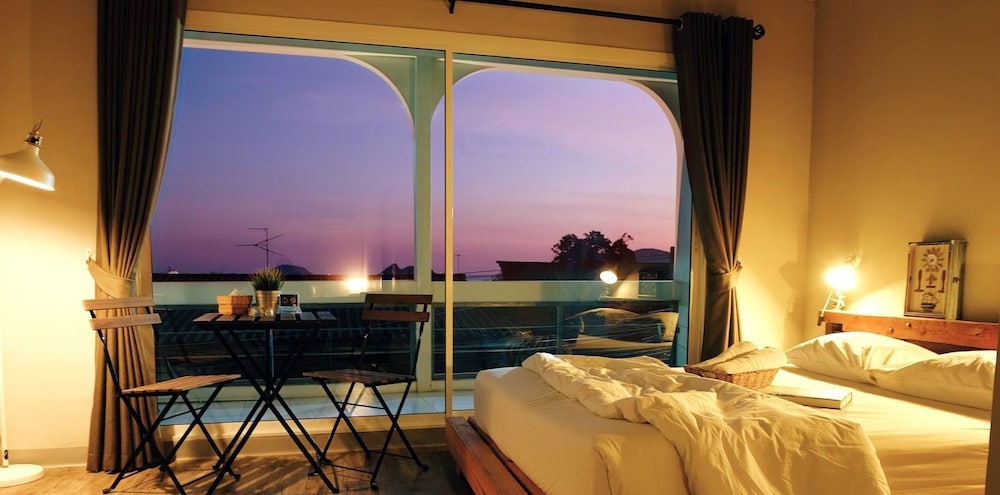 Sattahiptale Boutique Guest House & Hostel