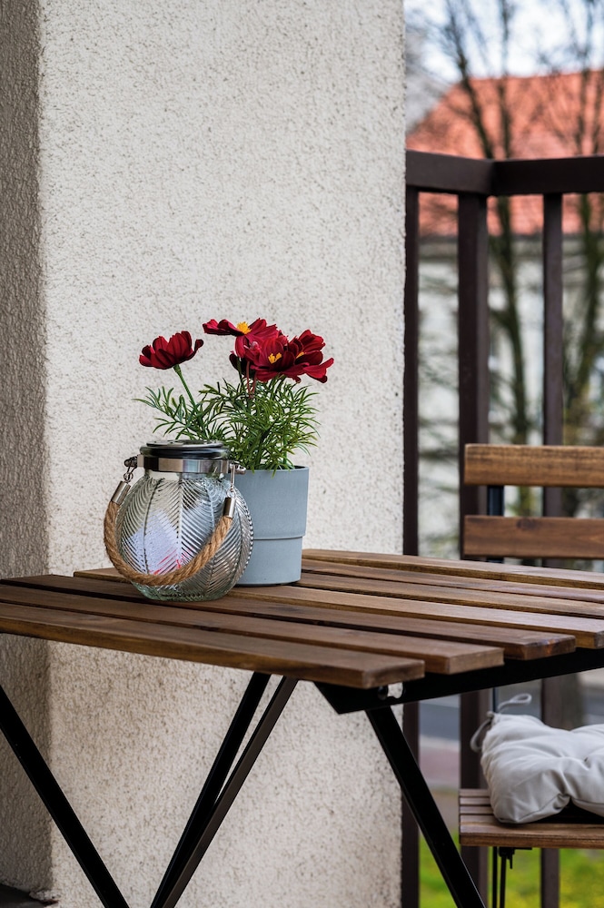 Family - by Kairos Apartments