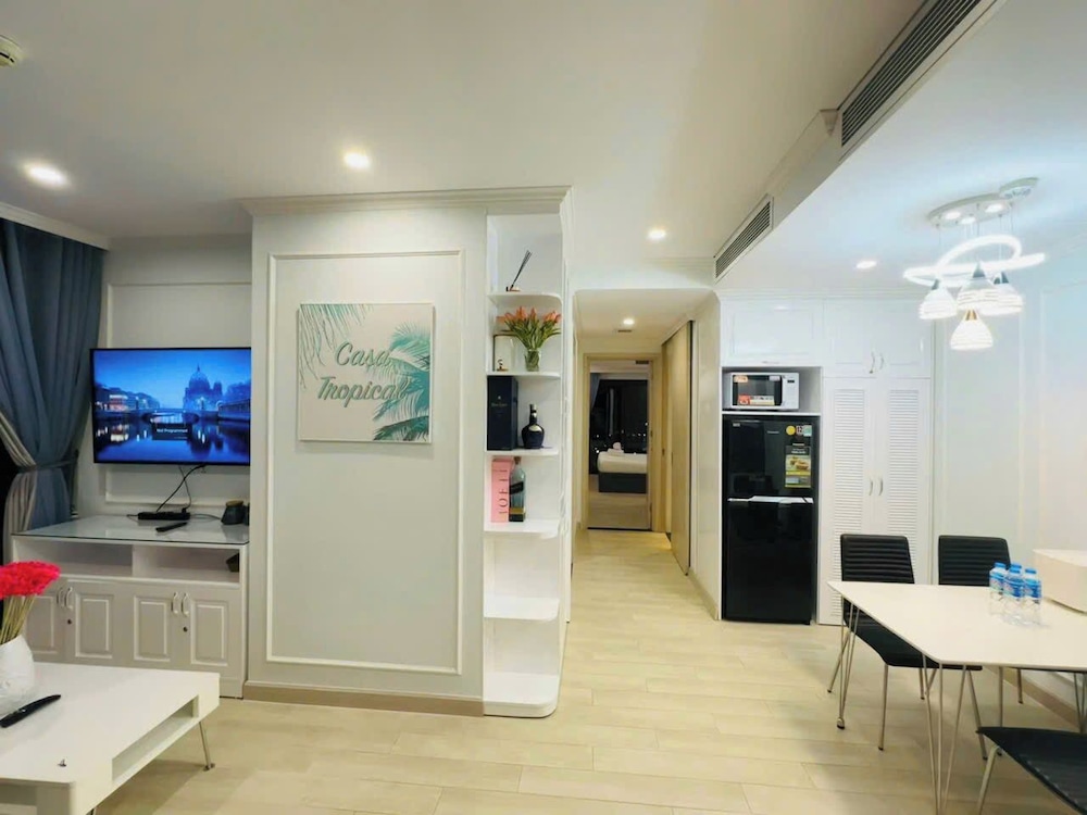 Gold Coast Balcony Serviced Apartment