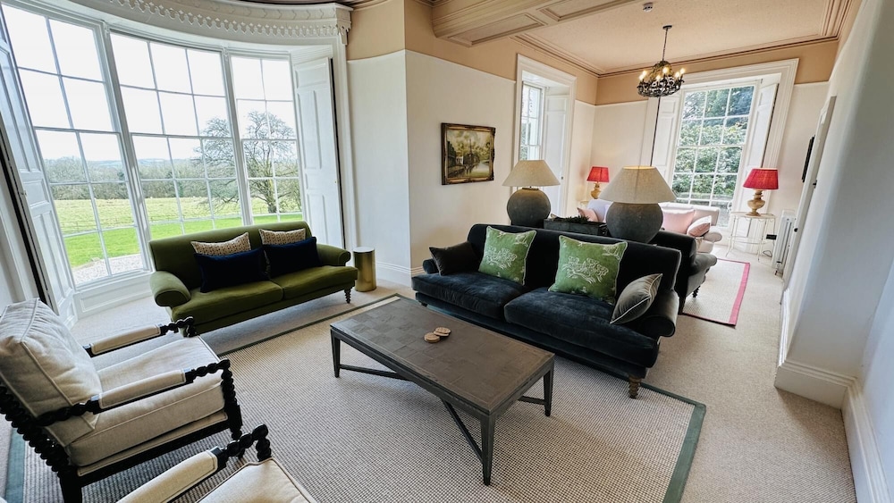 Ashley Manor - Idyllically Situated Between Coast and Country view 3