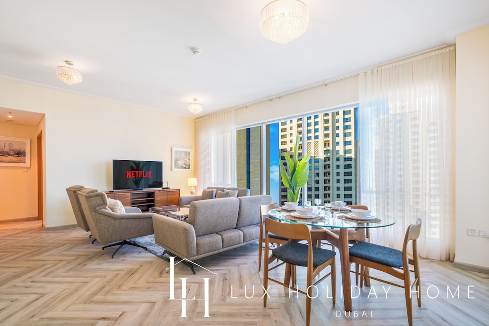 LUX The Shemara Marina View Suite