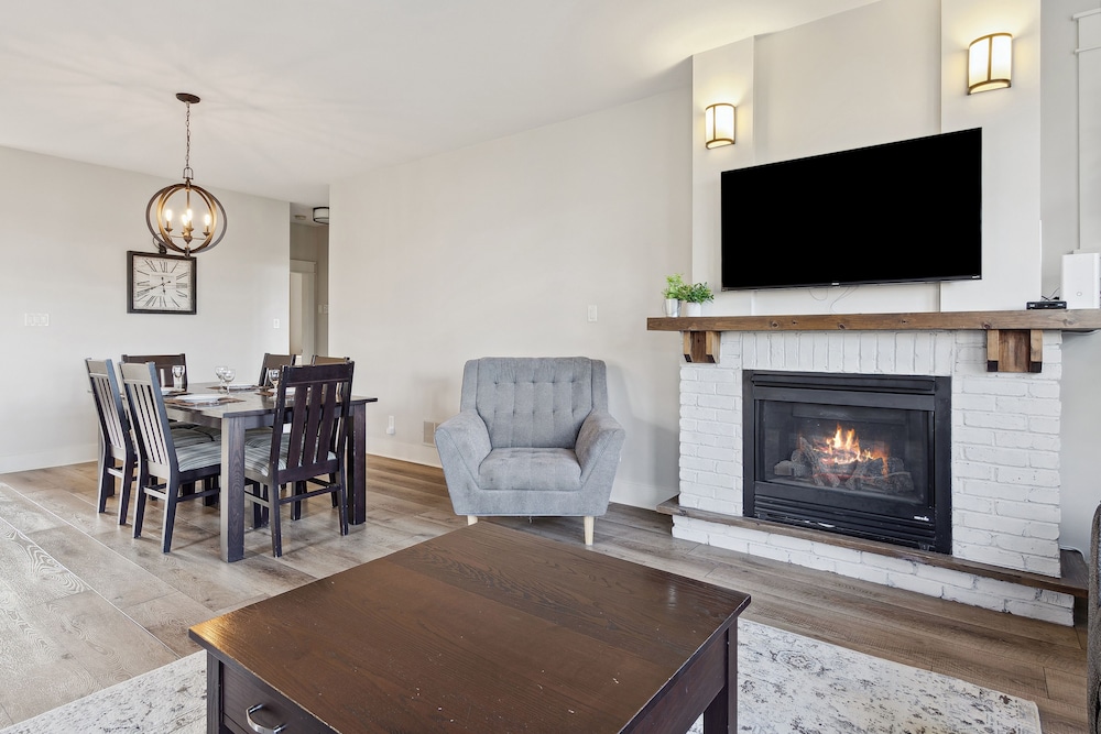 Rivergrass Condos
