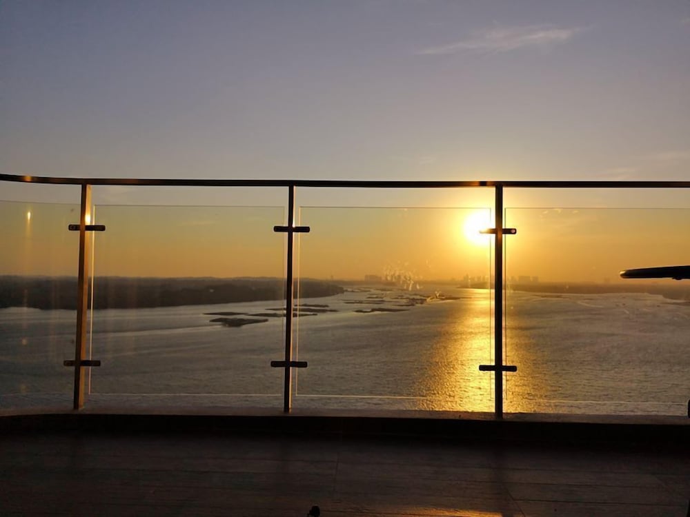 Picturesque View Suites