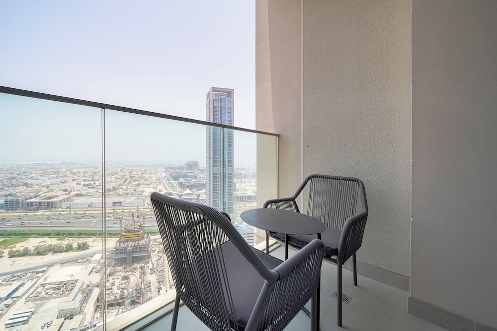 PVH - Opulent 2BR in Forte Tower 1