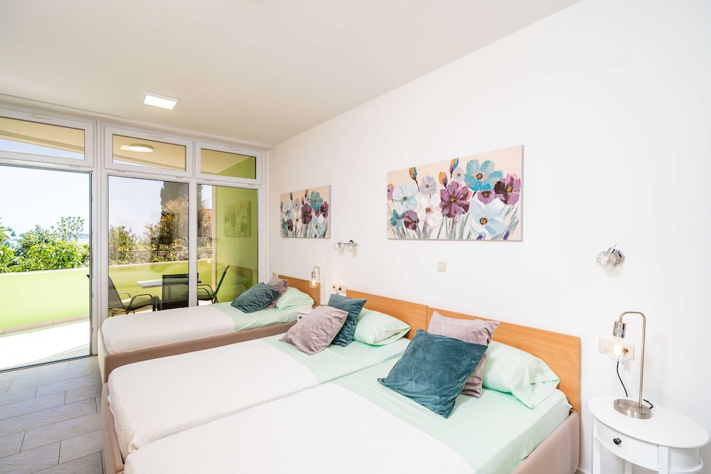 Apartments Subrenum