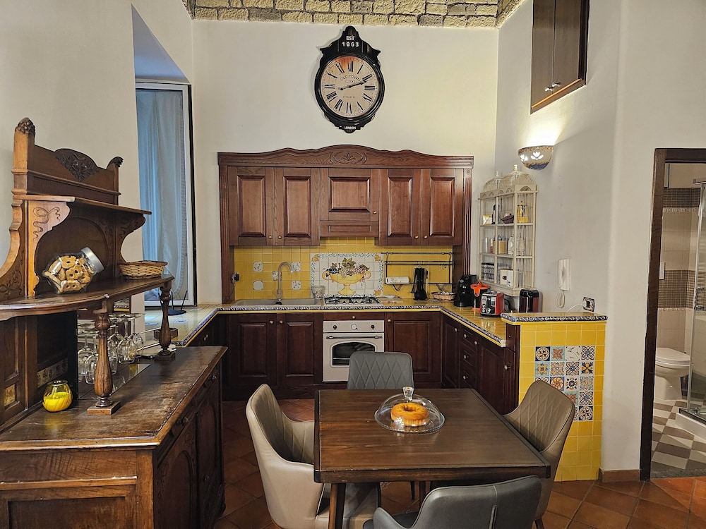 The Spanish Palace suites, rooms, apartments & terraces