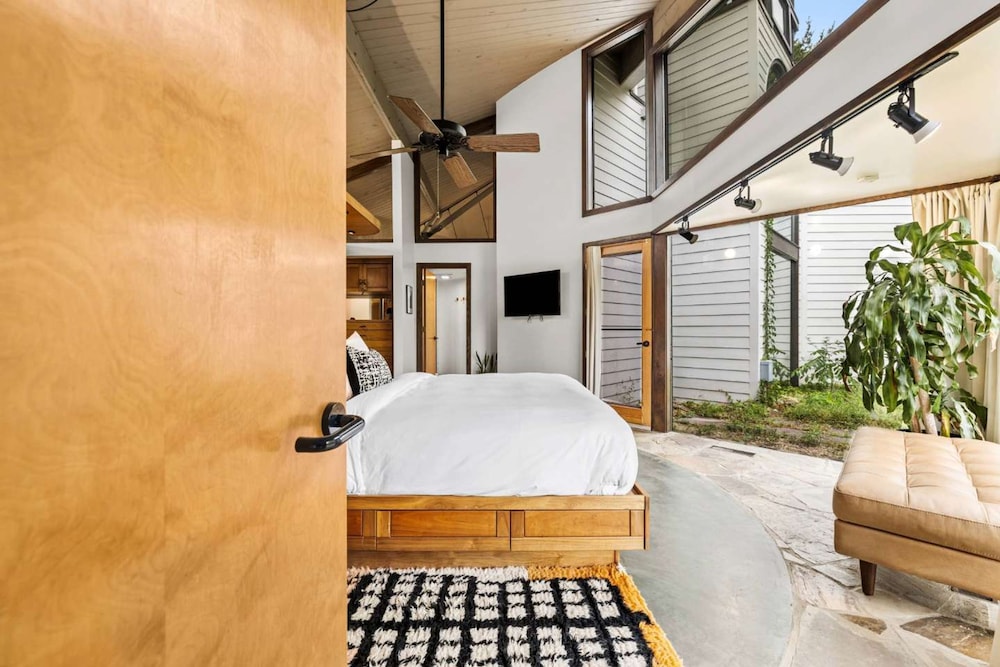 Belltop Architectural Wonder on Private Mountain