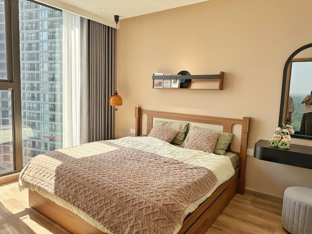 Sakura Homestay - Landmark Ecopark