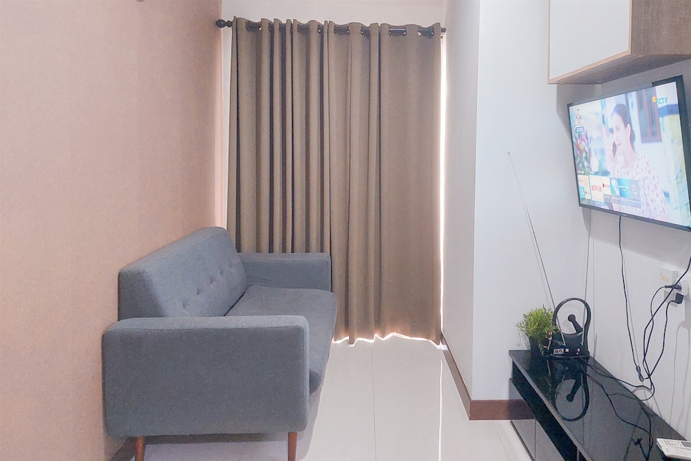 Good Deal and Homey 1BR Apartment Springwood Residence Tangerang