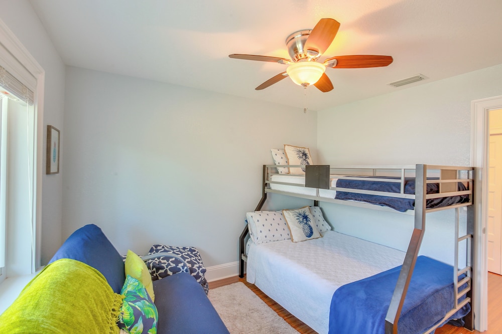 Little Gasparilla Island Escape w/ 2 Decks!