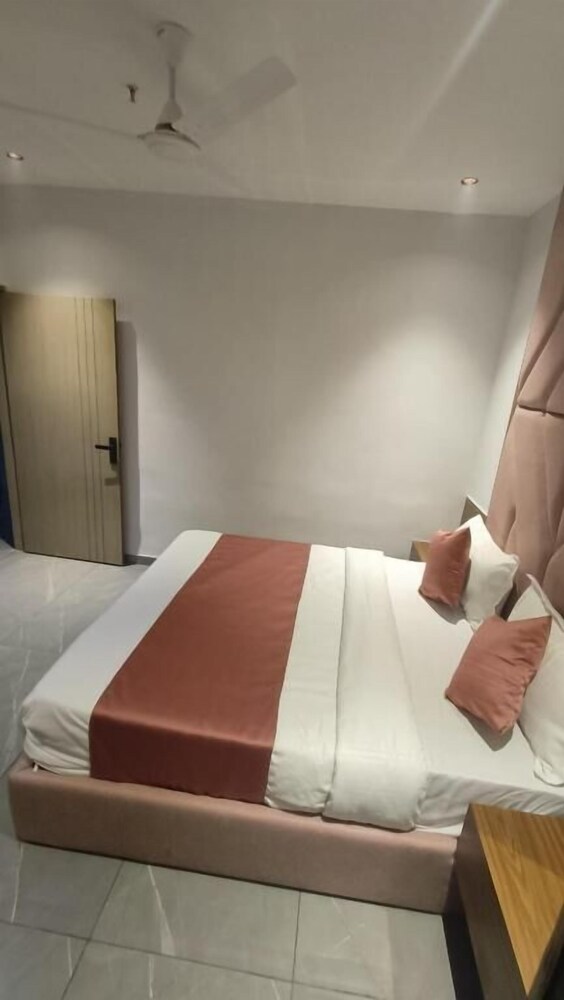 Hotel Royal Look