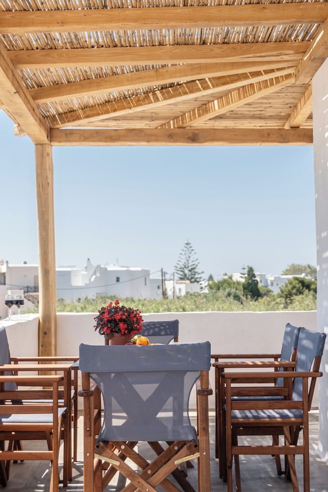Naxian Queen Luxury Villas & Suites