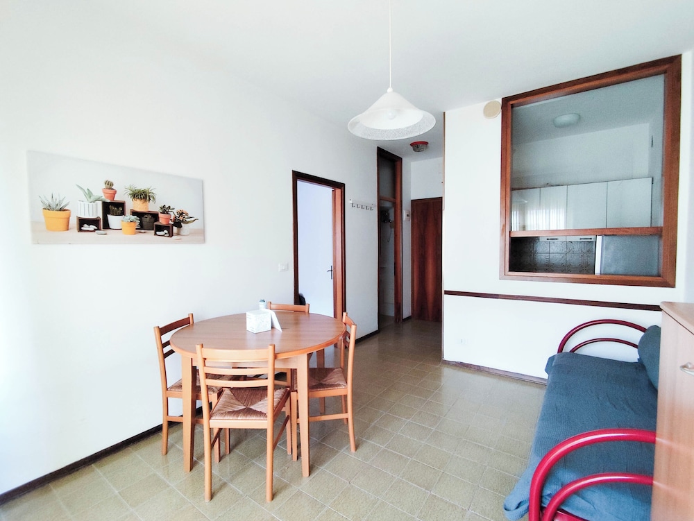 Apartment With Balcony on the Seafront