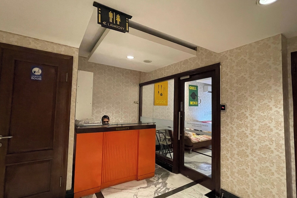 El Royale By Farizi Rooms