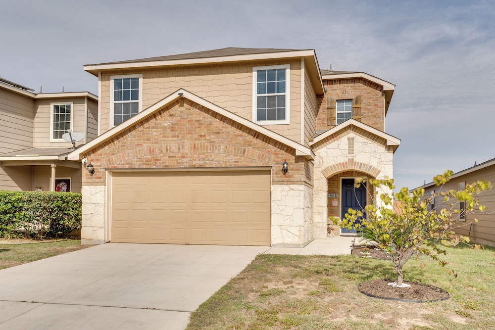 Near Hiking Trails: Home w/ Deck in San Antonio!