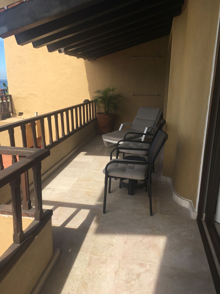 Los Tules Condominium Resort