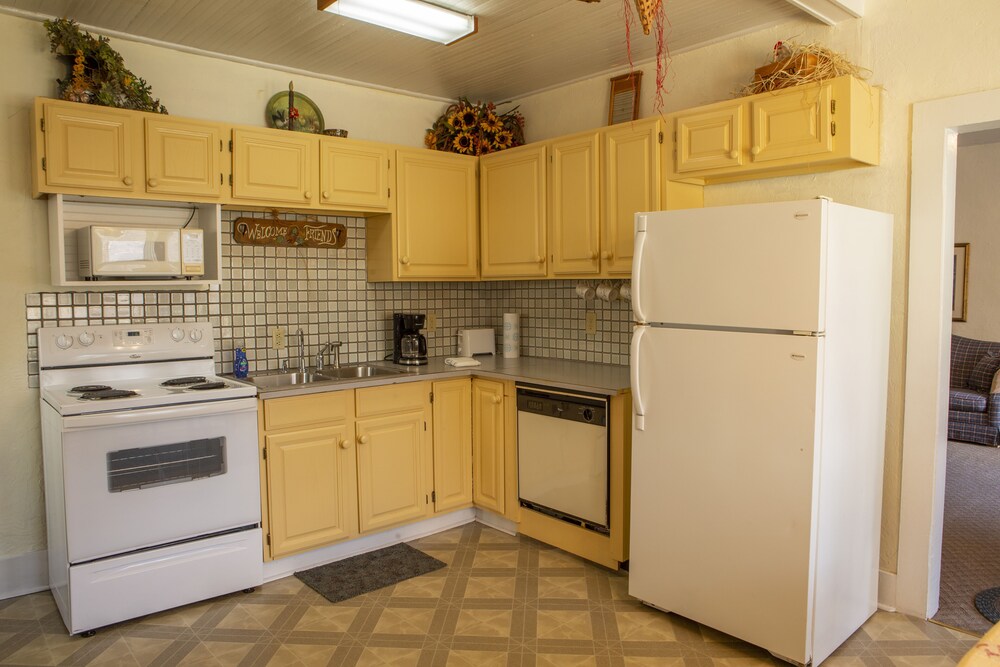 The Chimney Rock Inn & Cottages