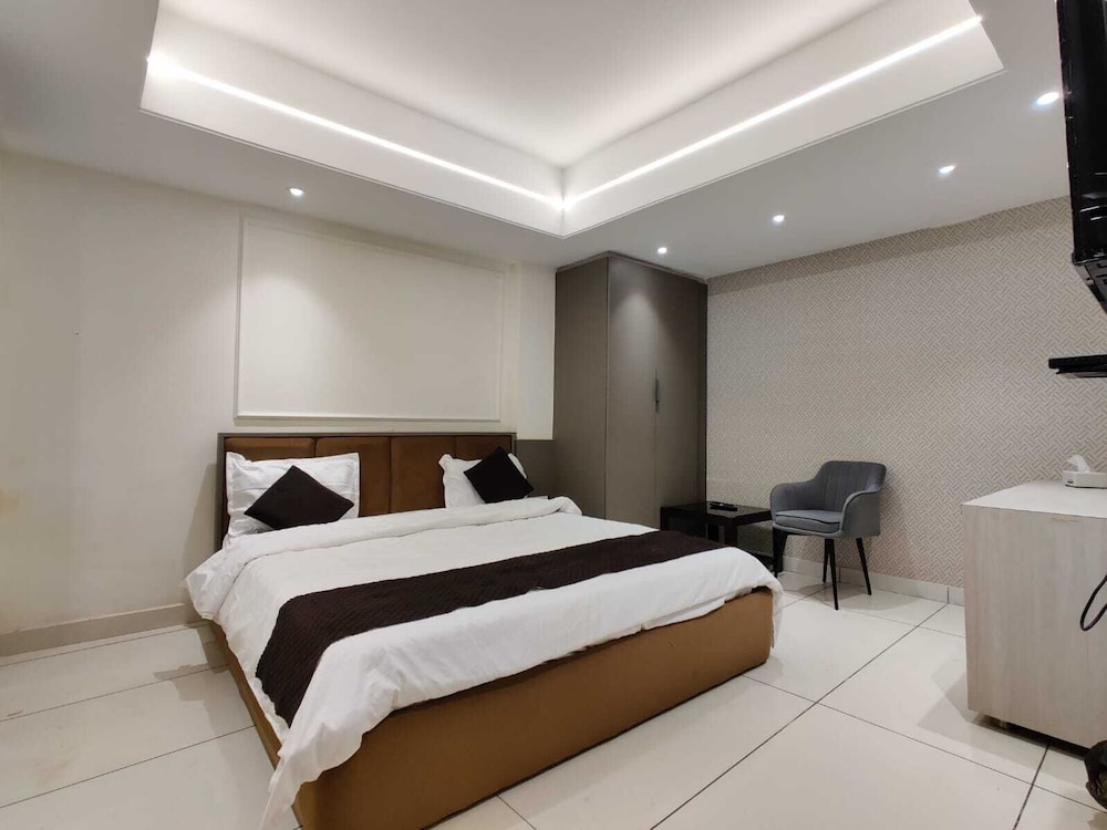 Hotel M.K