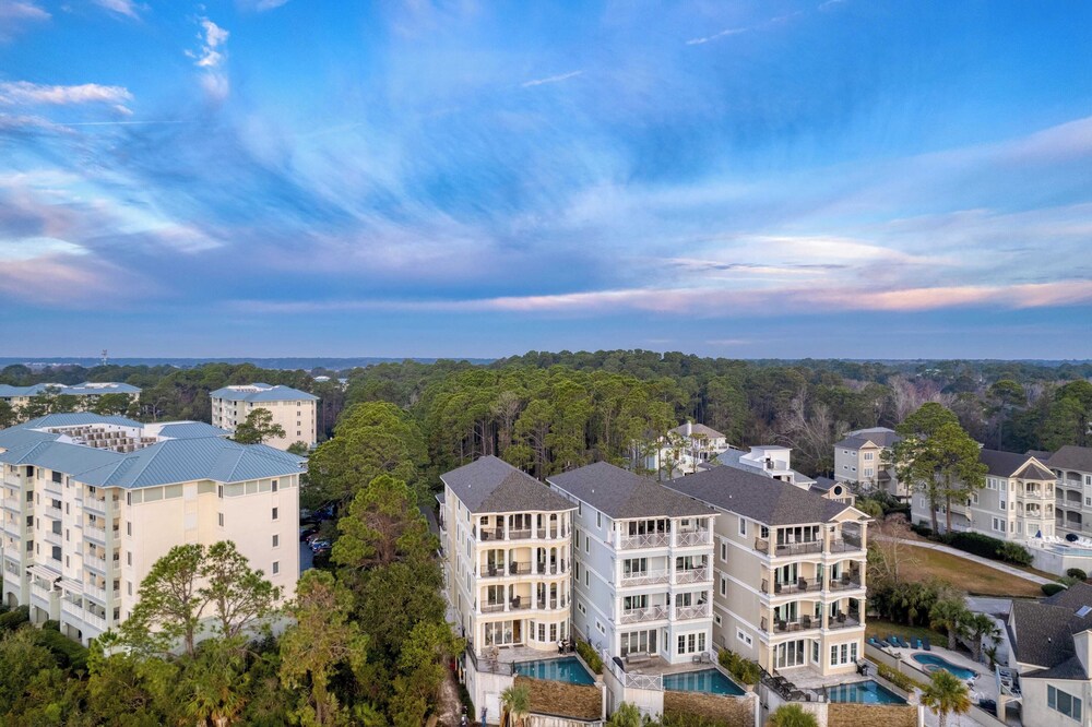 Sleeps 48, 2 Homes w/ Private Beach Access Bradley Circle Buyout by Avantstay